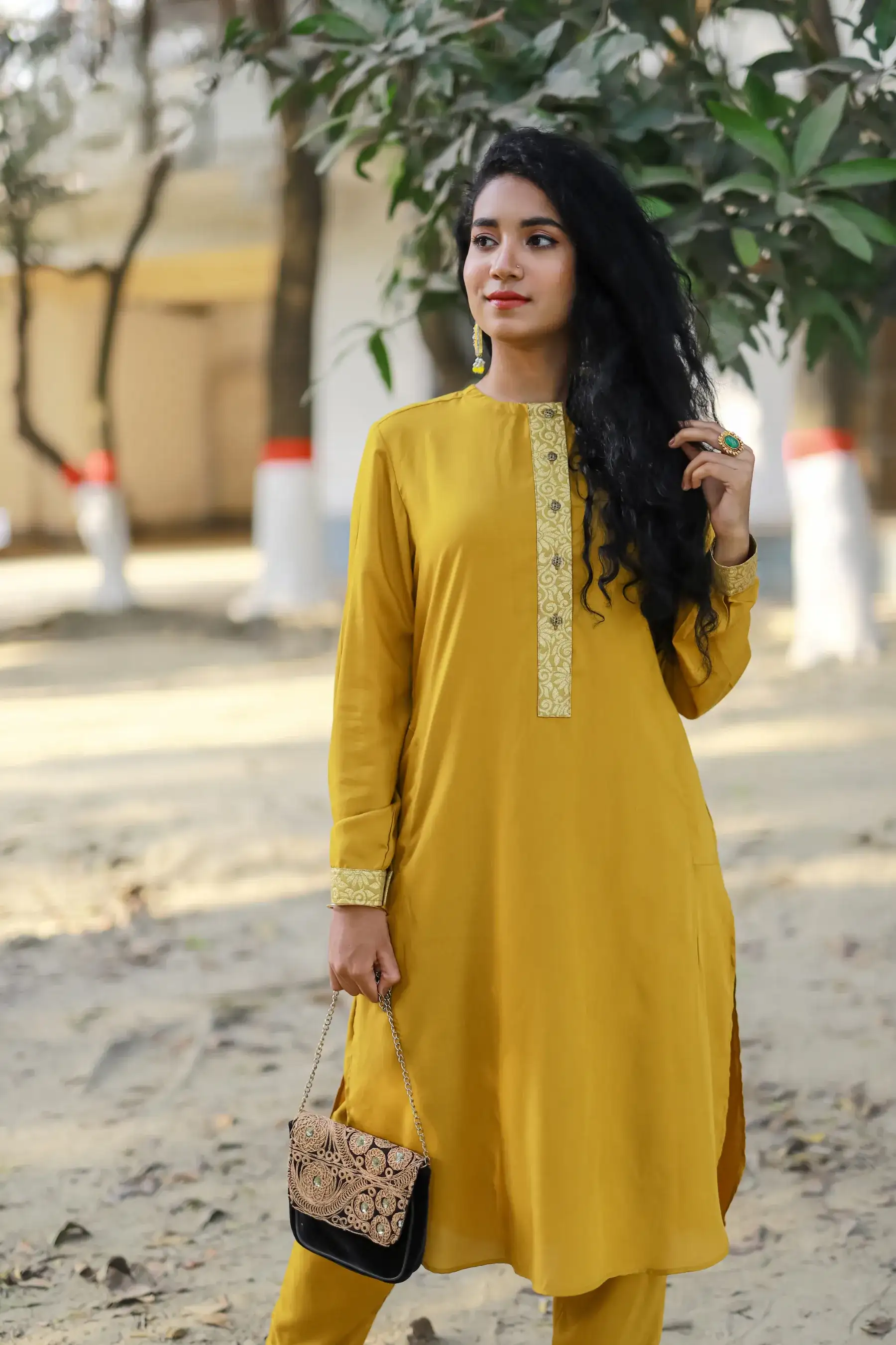Exclusive Linen Kabli Set - MUSTARD