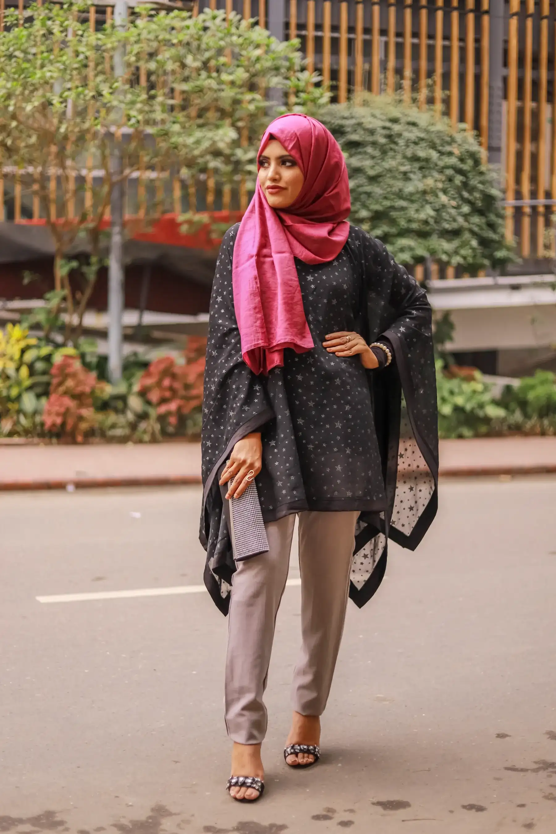 Print Poncho - BLACK