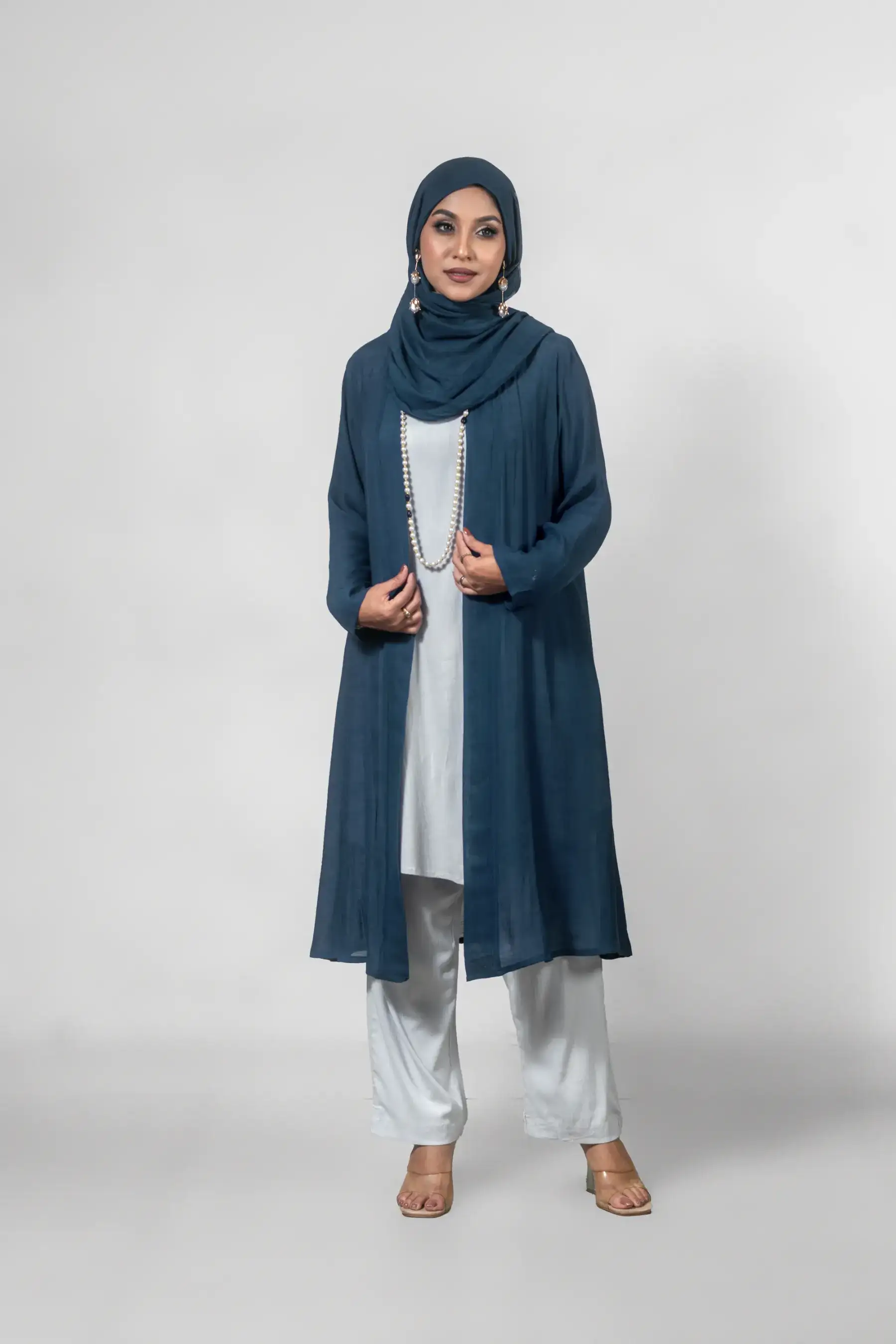 Steel Blue – Border Shrug