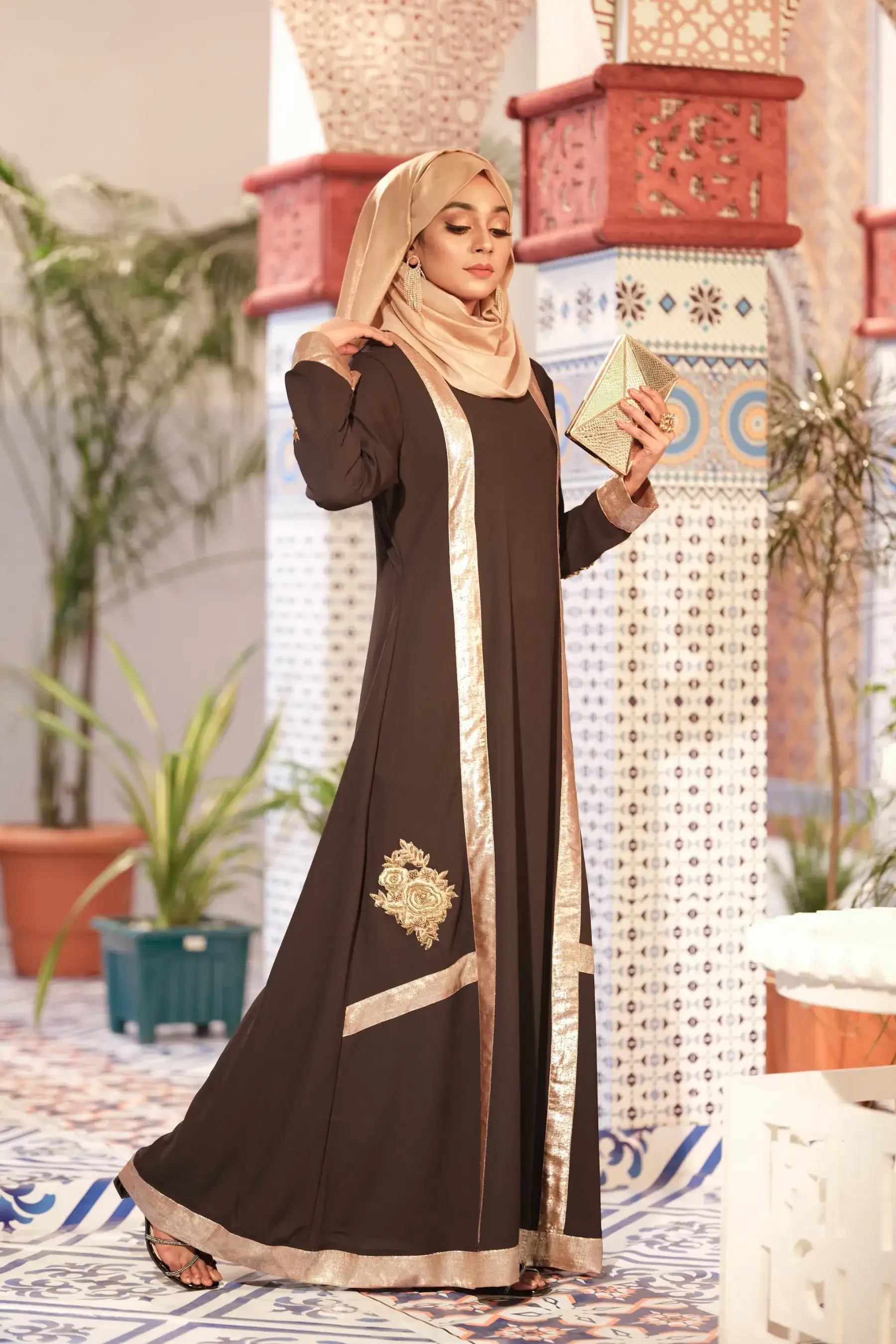 Classic Symetric Abaya - ANTIQUE