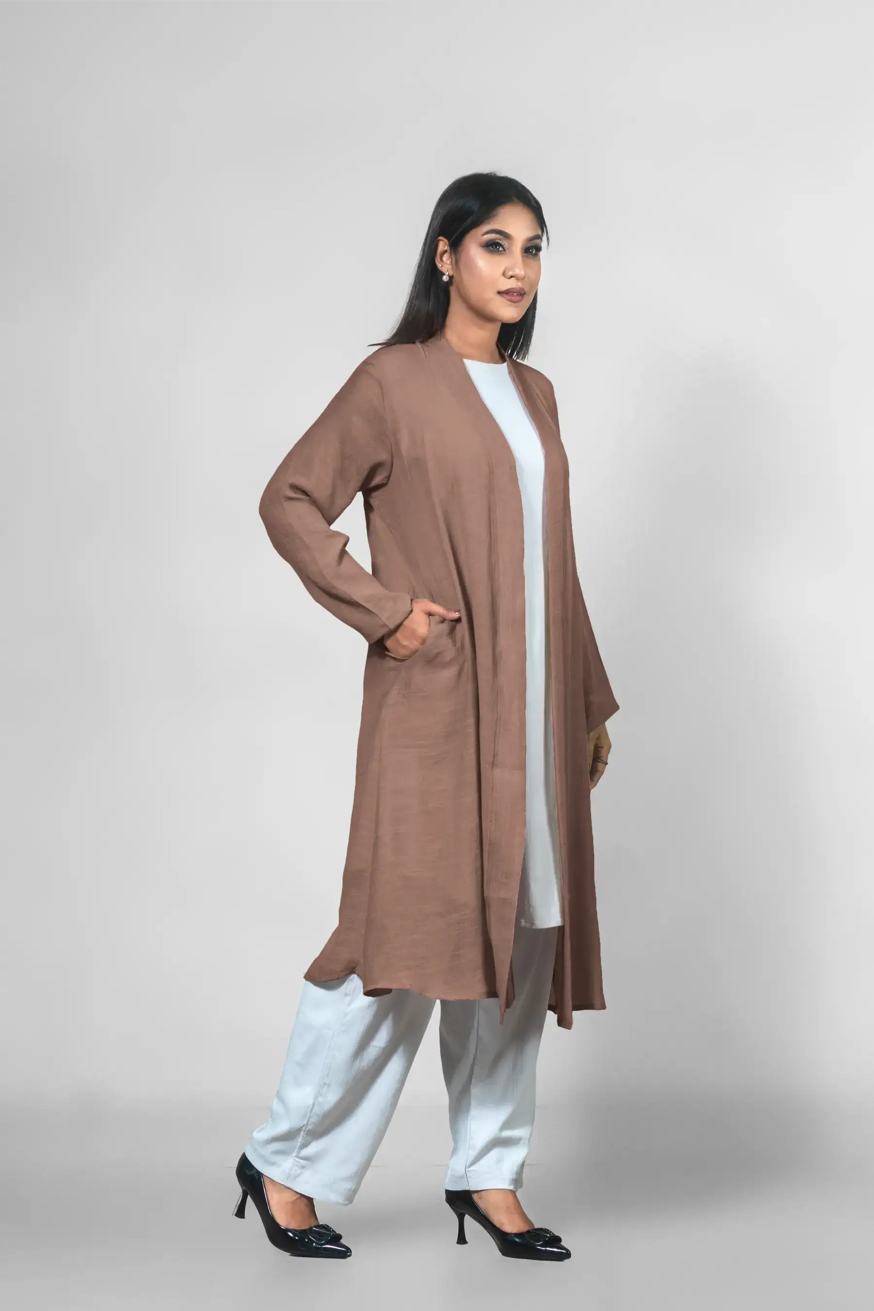 Fawn – Border Shrug