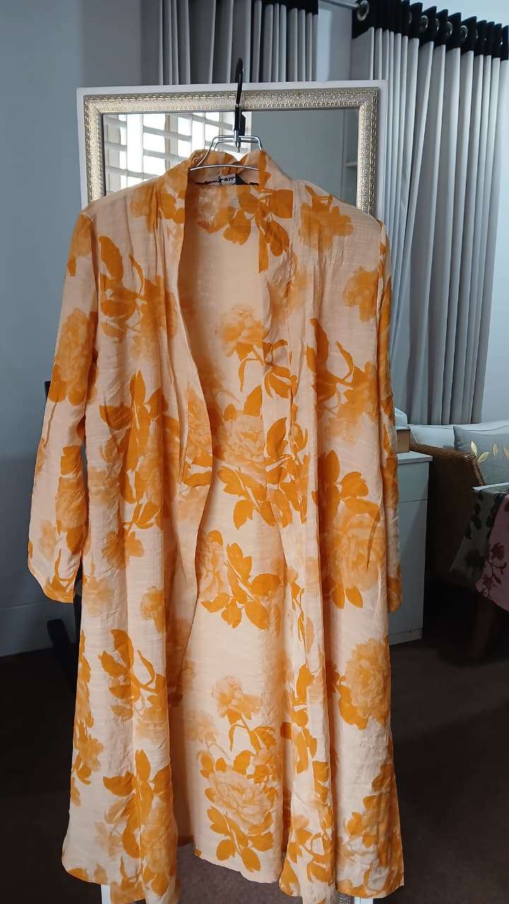 Printed Border Shrug - Canary