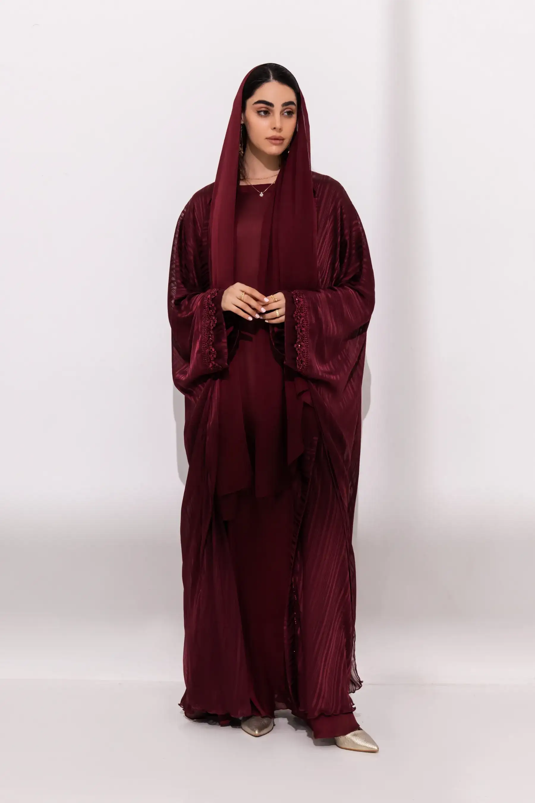 Amrielle Cloak - Maroon