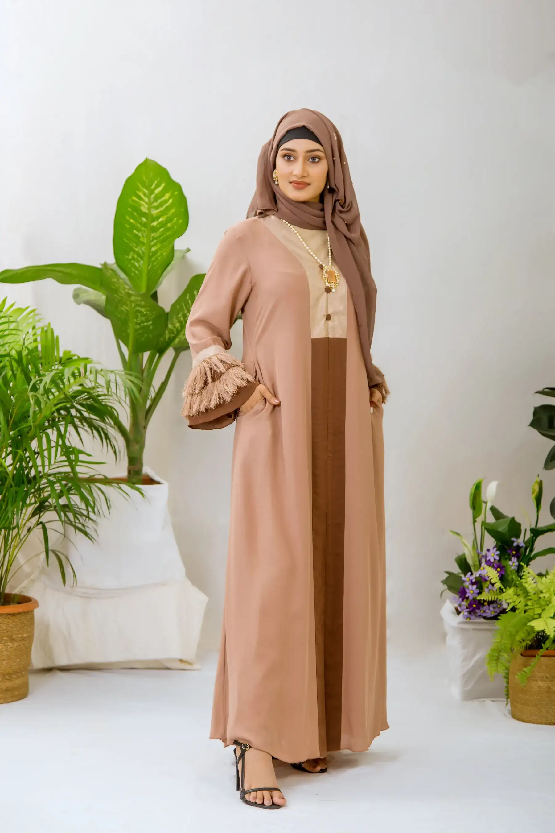 TASSEL ABAYA - Beige