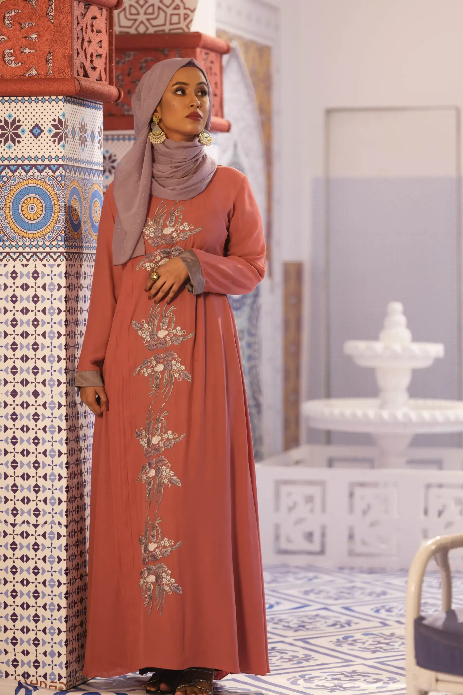 Pleat Abaya Monochrome - HIBISCUS