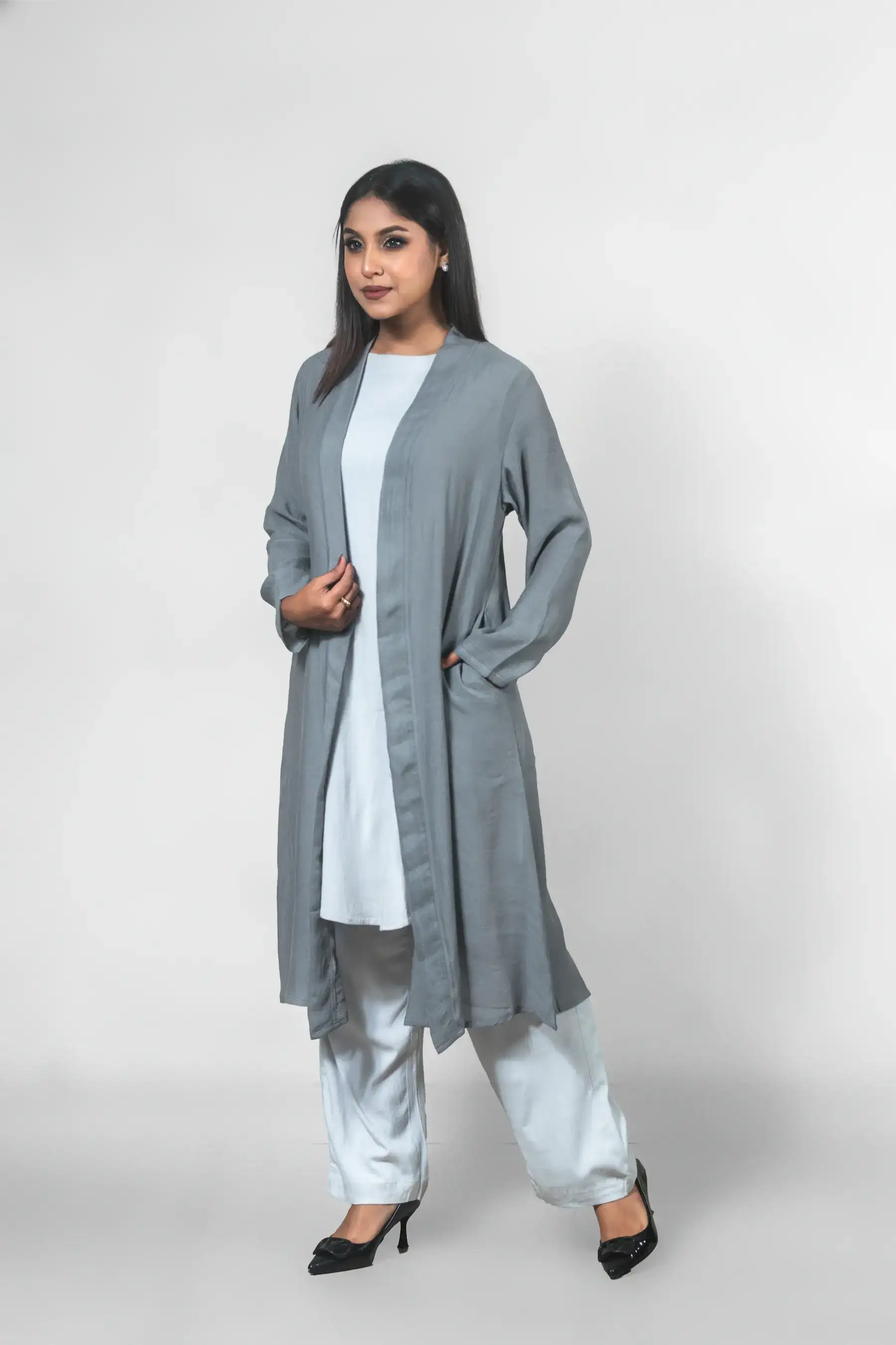 Border Shrug - Oxydized Steel