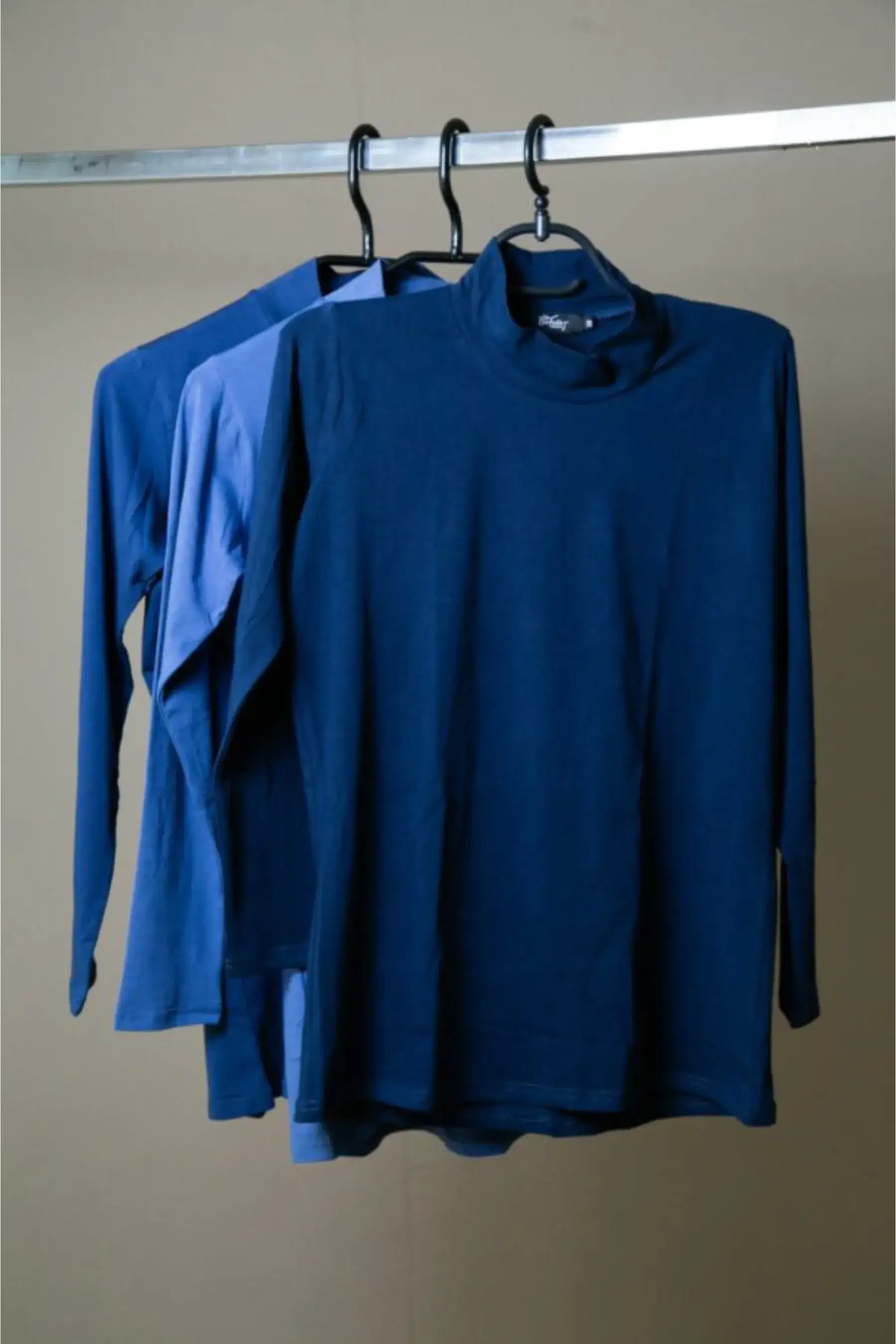 Turtle Neck - NAVY